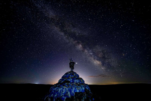 城市悄悄蒙上了眼睛